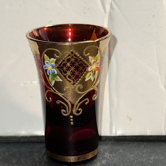 Vintage set of 6 Small Bohemian Venetian Ruby Red And Gold Glasses shot glasses - Picture 3 of 7